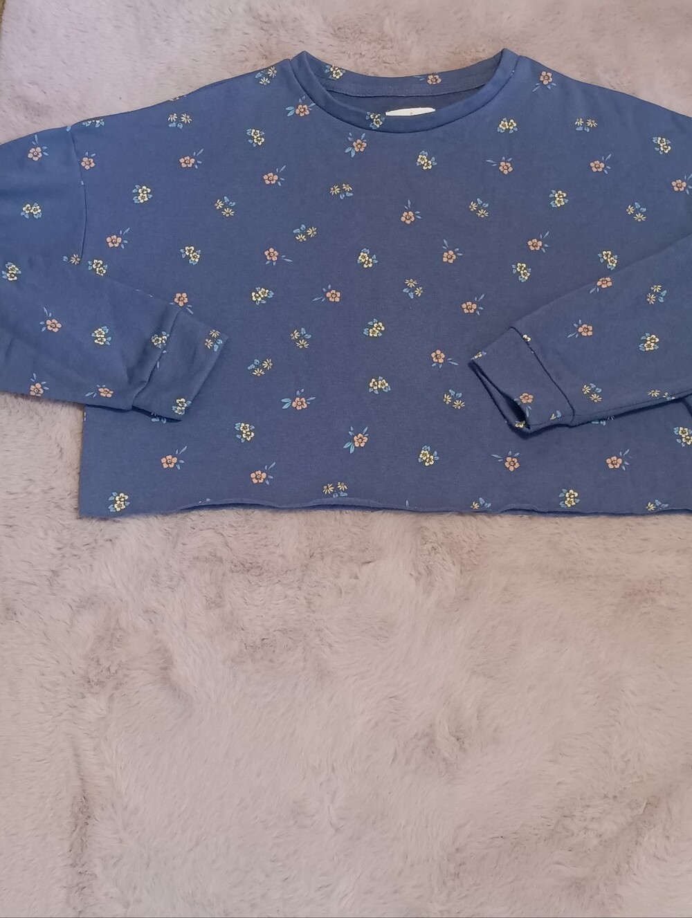 Colsie Floral Crop Sweater